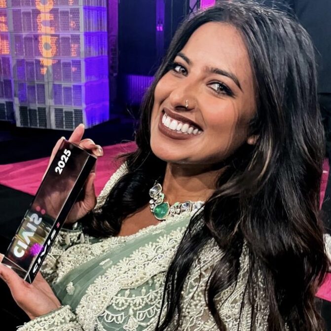 Sofika Yogarasa gewinnt Civis Video Award